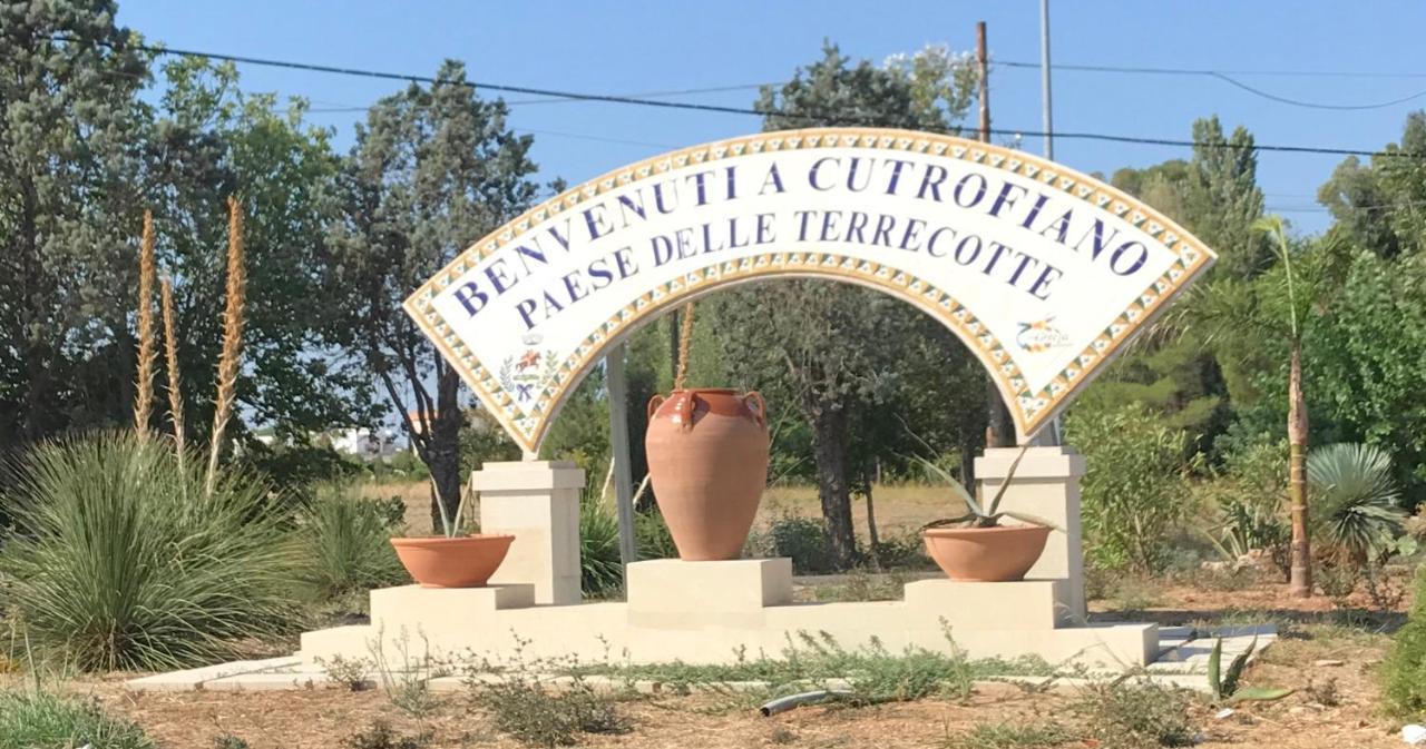 Tenuta Castelle คูโตรฟิอาโน ภายนอก รูปภาพ